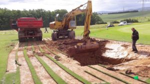 Bauarbeiten Bunker Spielbahn 13 - 18-Loch-Anlage Golfpark Gut Hühnerhof