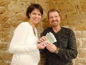 Hühnerhof goes green - Spende geht an den Förderverein die buntspechte